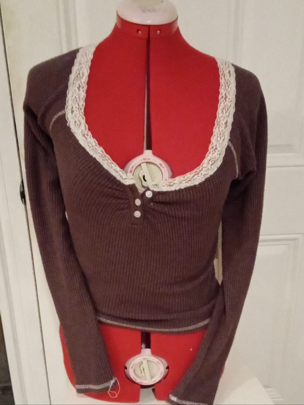 RSQ Brown Waffle Knit Lace And Buttons Henley Small